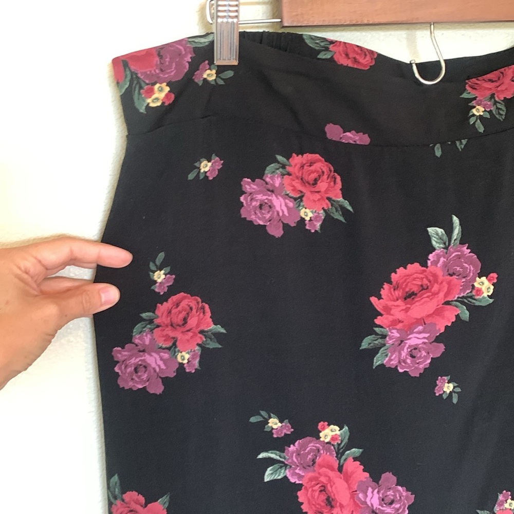 Torrid Floral Midi Challis Faux Wrap Skirt Size 2 - Picture 6 of 10